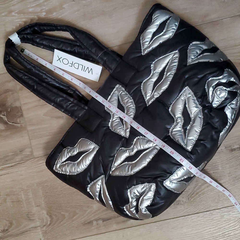 NWT Wildfox Black and Silver Lips Tote Bag - Picture 2 of 7